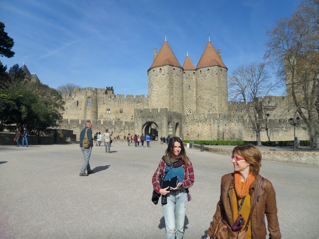 Porta Aude d'accès a la Cité de Carcassonne, a França.