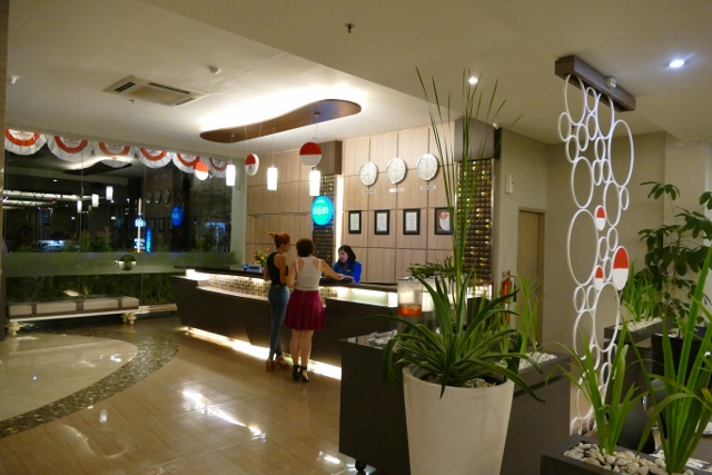 Recepción Hotel Dafam Fortuna Malioboro, en Yogyakarta