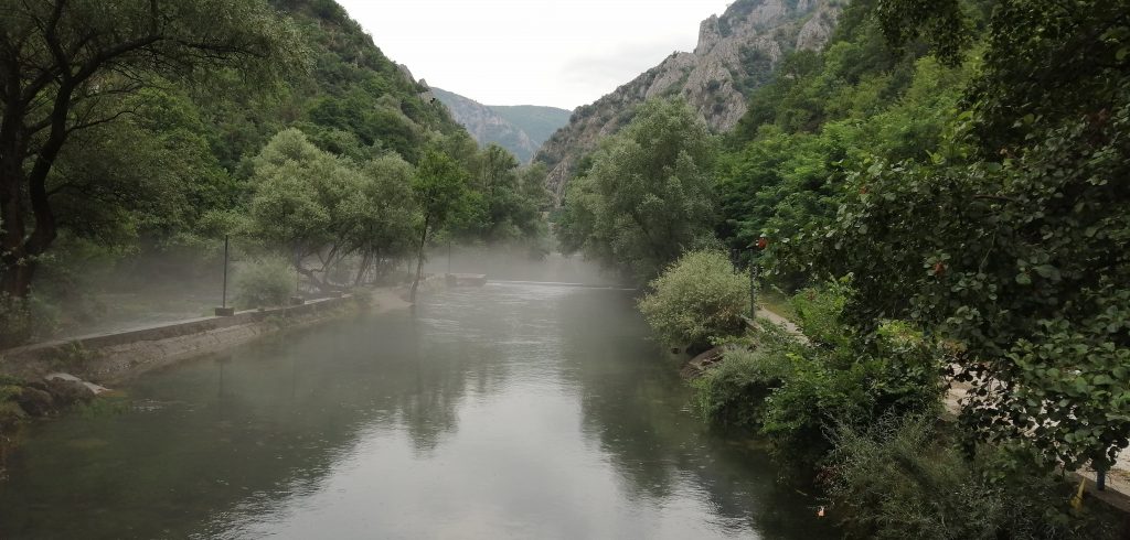 Paseo por el Cañón Matka, Macedonia.